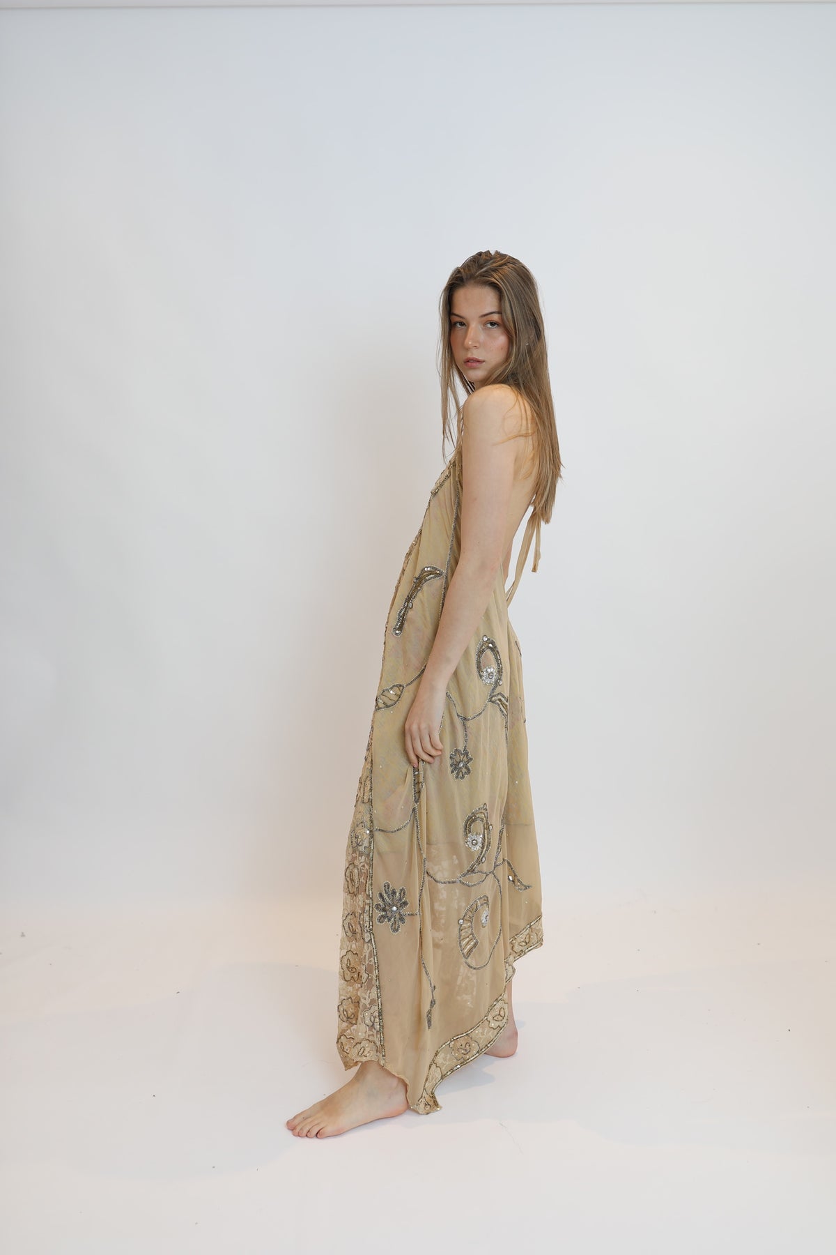 Vestido joya beige 139