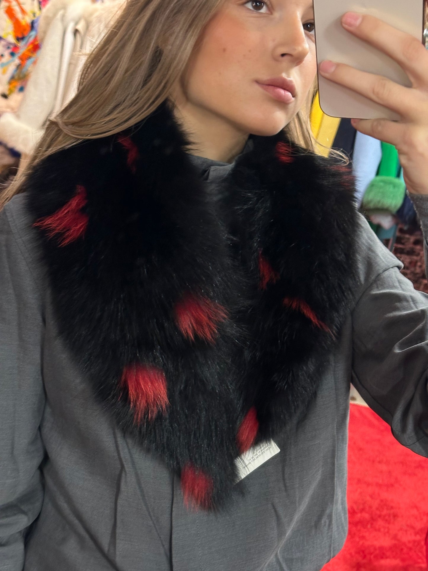 Cuello especial de zorro con manchas