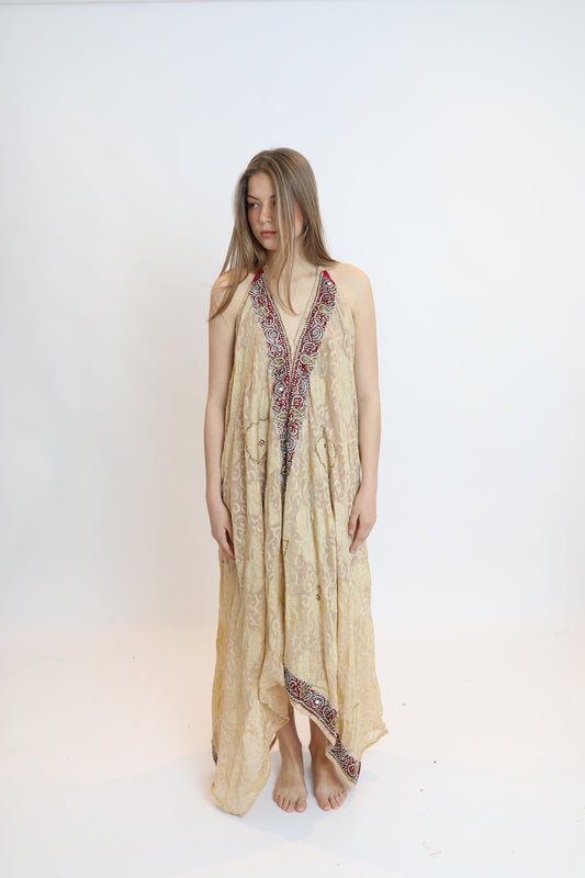 Vestido joya beige 009