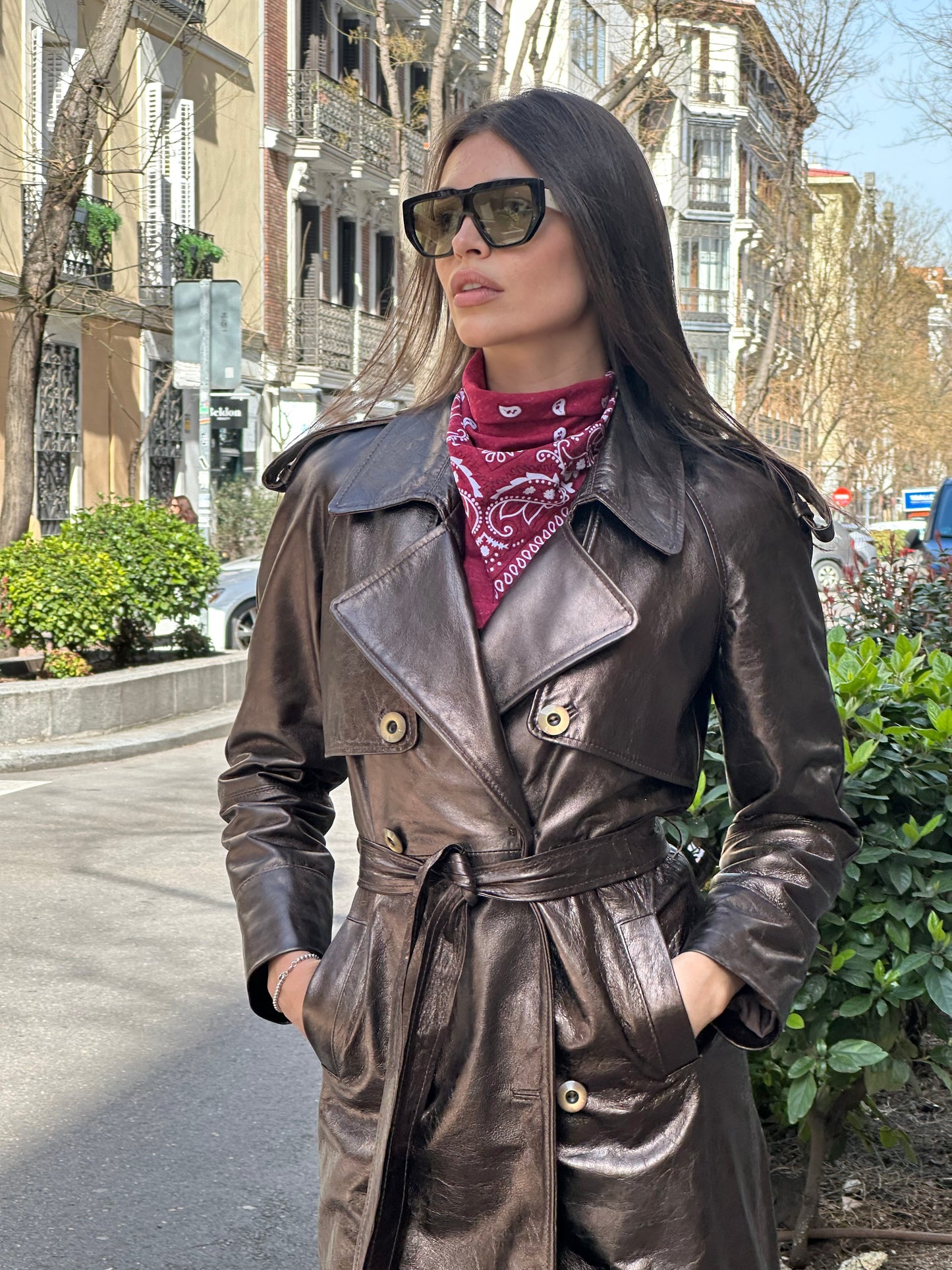 Gabardina Cris verde metalizada