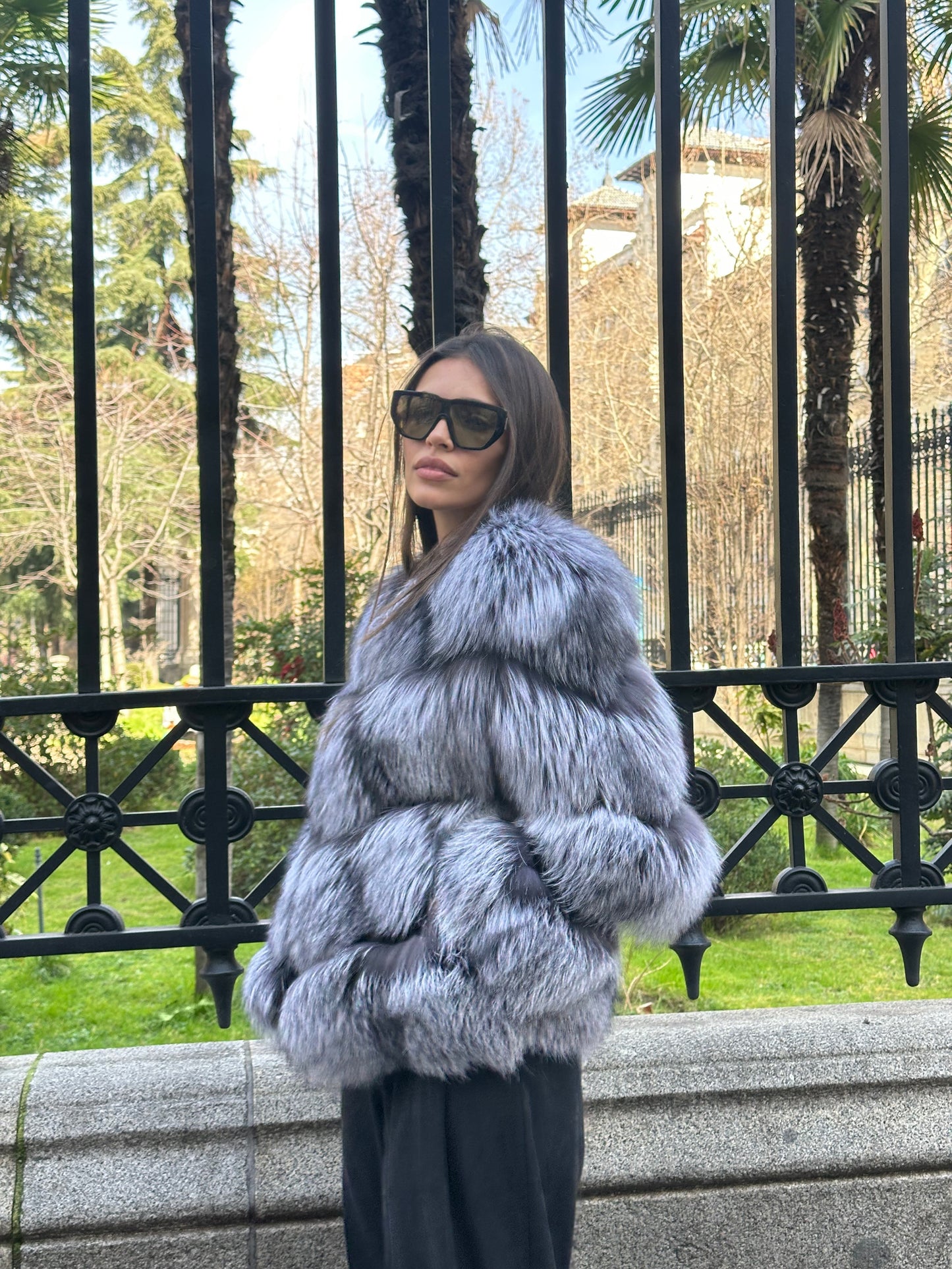 Abrigo TROCADÈRO DIAGONAL silver ed. limitada