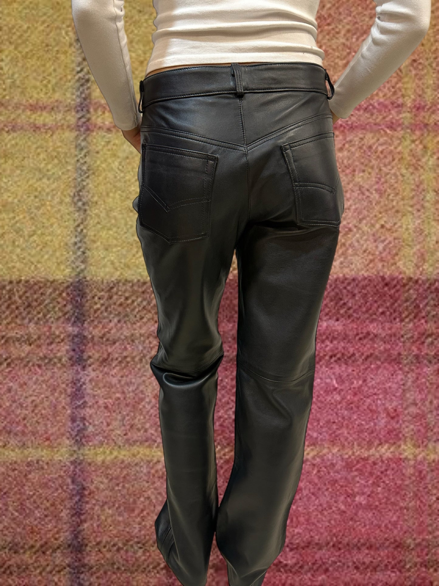 Pantalones Leather 007