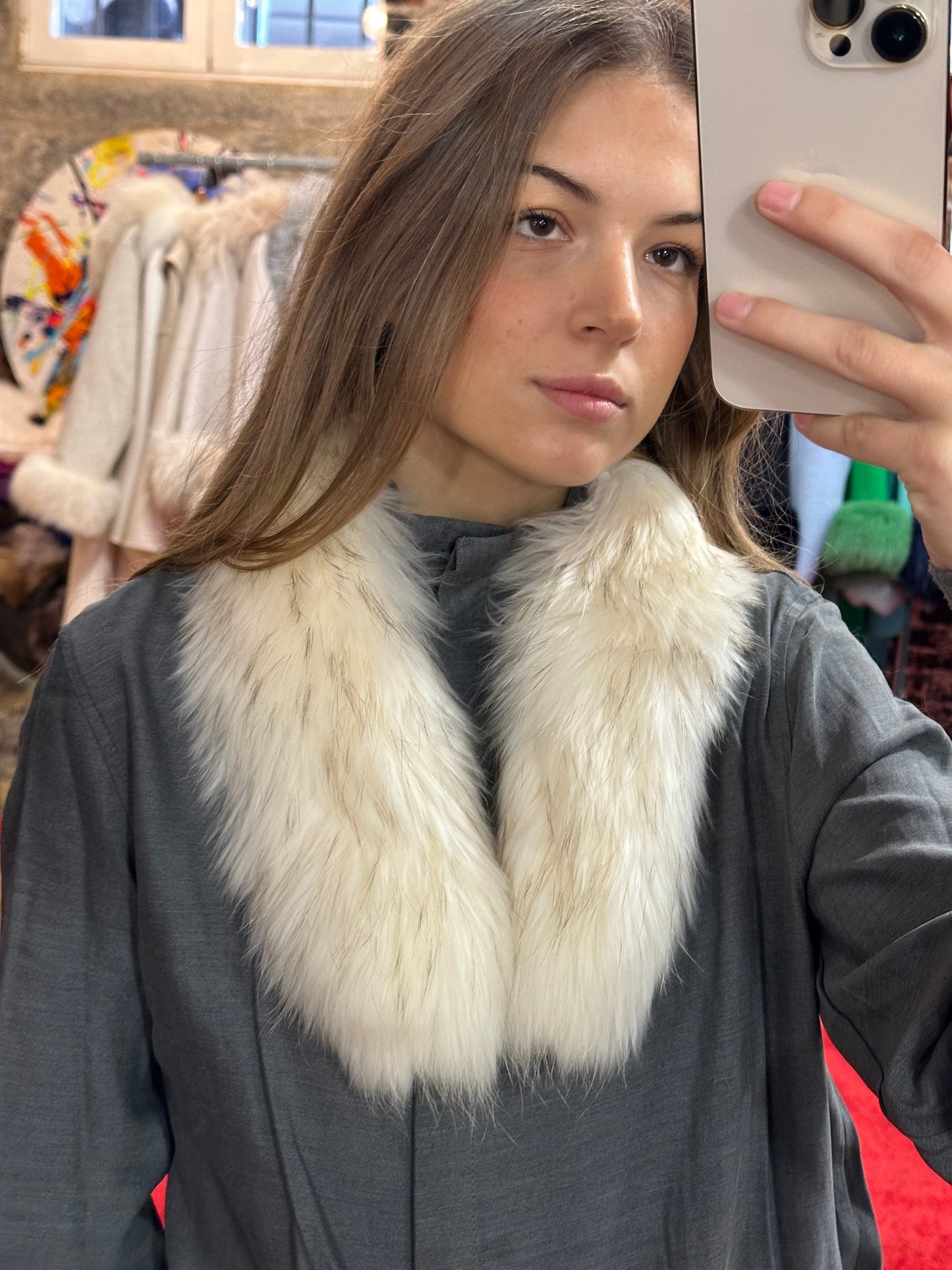 Cuello medio de zorro (blanco)