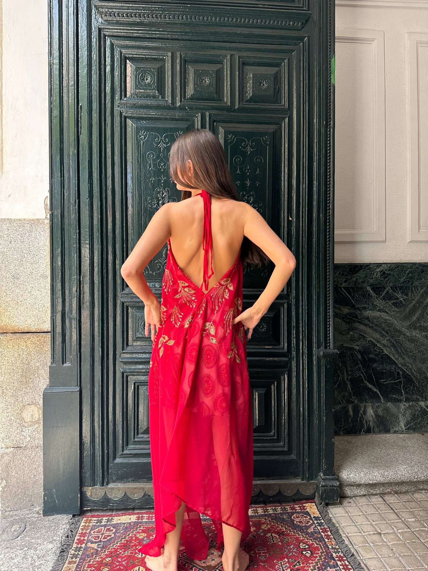 Vestido carmesí rojo