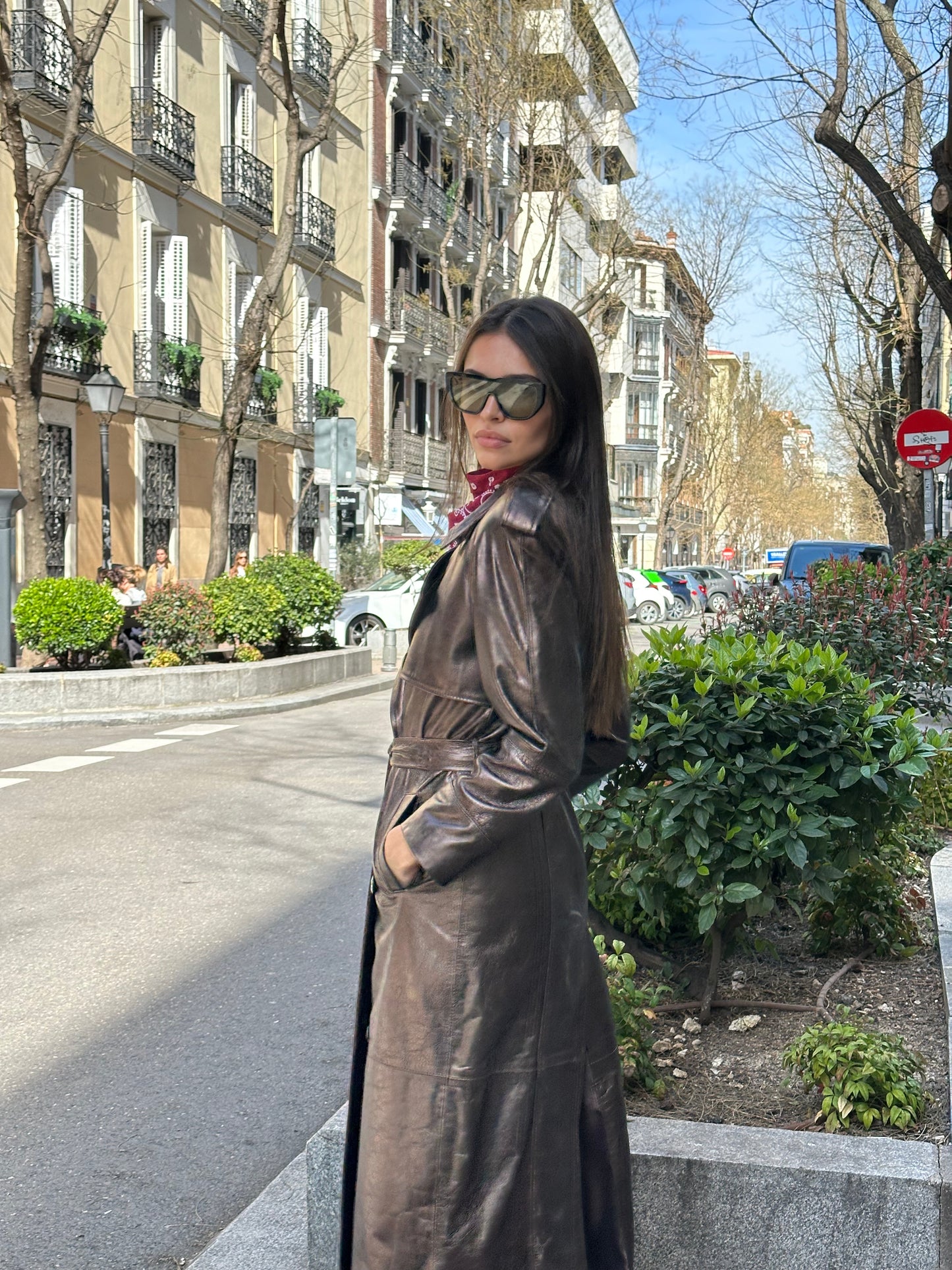 Gabardina Cris verde metalizada